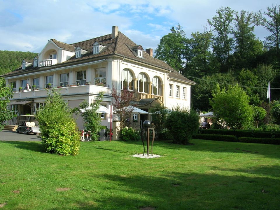 Rezeption mit Frühstücksraum(1.Etage) und Bar BollAnts Spa im Park