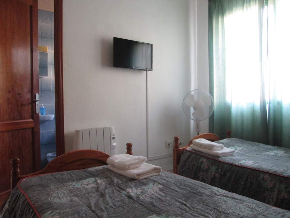 Zimmer La Palma Hostel by Pension Central