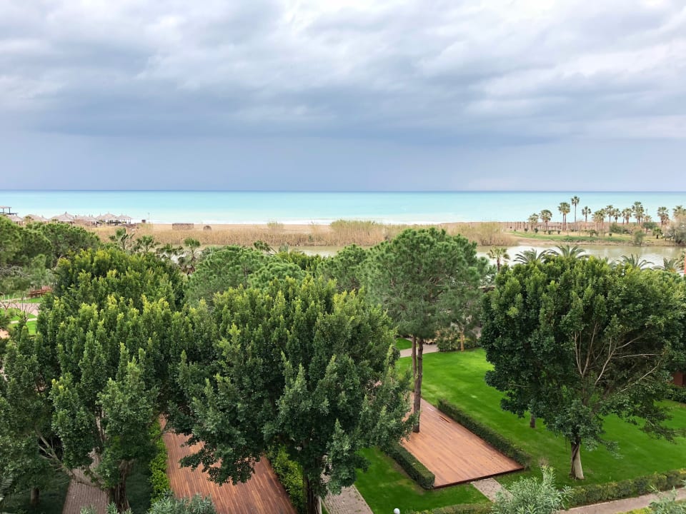 Blick aus dem Zimmer mit Meerblick! Gloria Serenity Resort