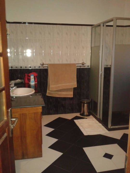 Bad Hotel Bentota Village