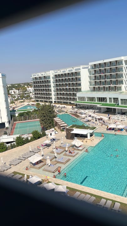 Pool Chrysomare Beach Hotel & Resort