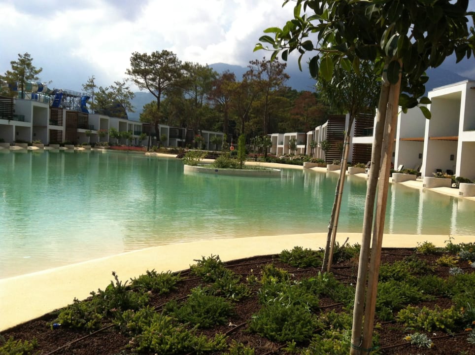 Pool bei den Villen Rixos Premium Tekirova