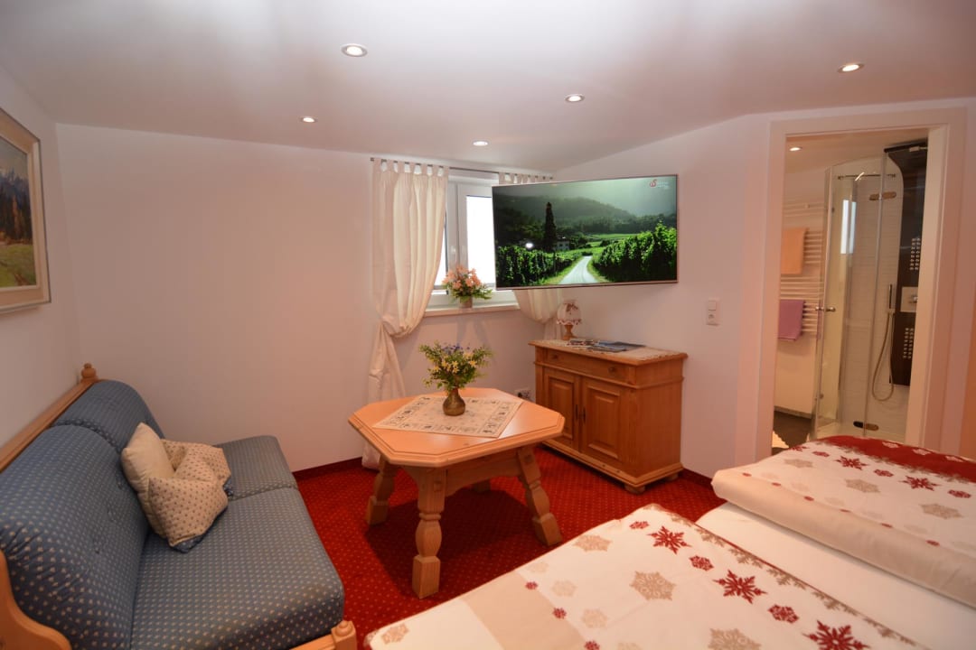 Zimmer Gästehaus am Berg