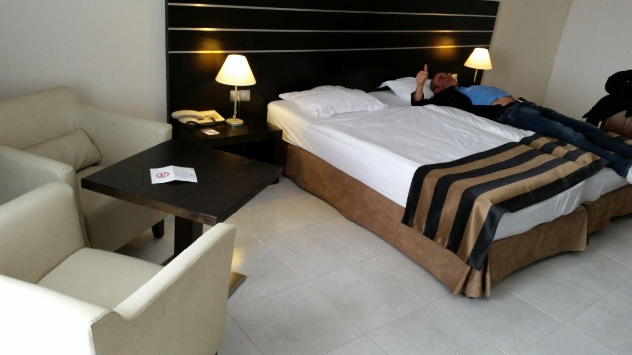 Super saubers Zimmer allsun App.-Hotel Esquinzo Beach