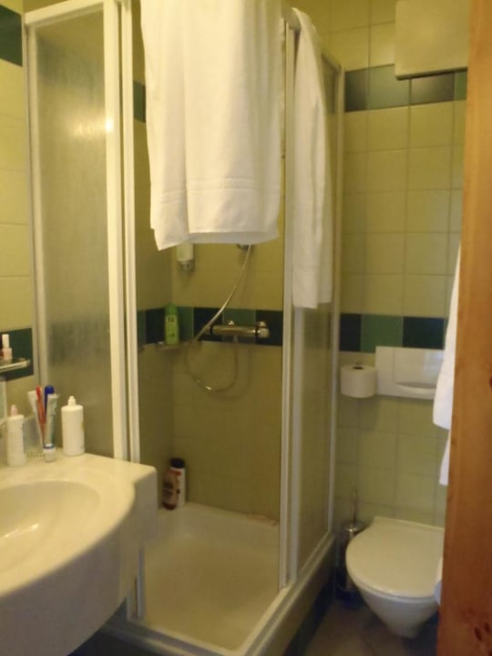 Badezimmer Dorfhotel Fasching