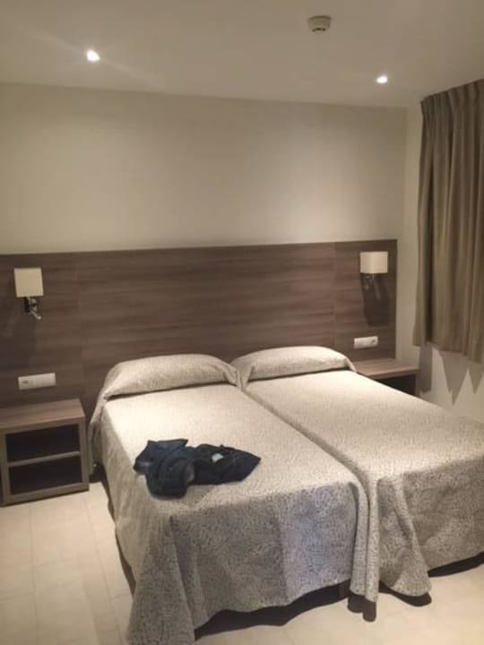 Schlafzimmer Cabot Tres Torres Apartaments