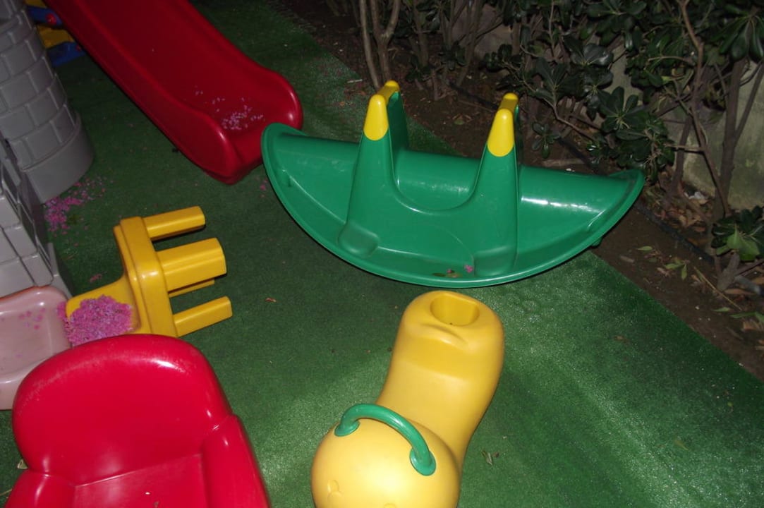 Spielgeräte draußen am Hotel Hotel Ida