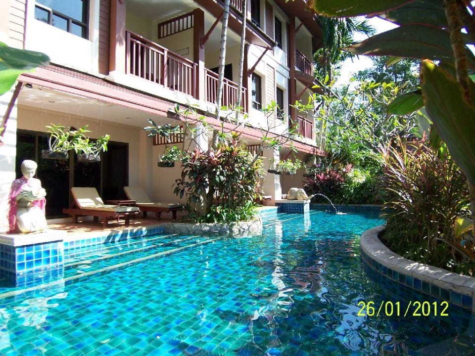 Pool und Access-Zimmer Kata Palm Resort & Spa