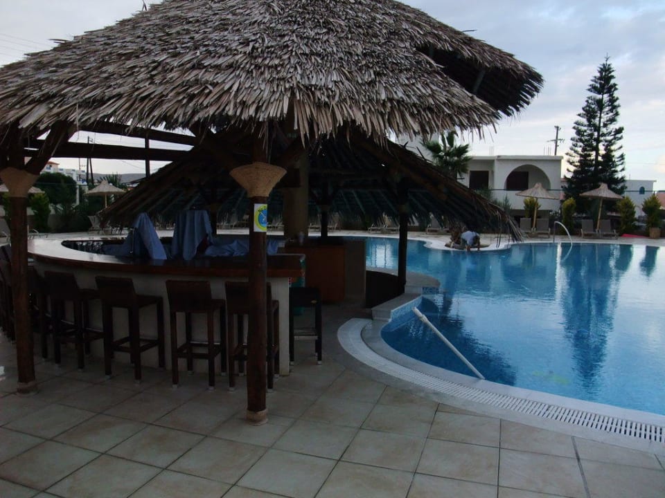 Poolbar Hotel Aphrodite Beach Club