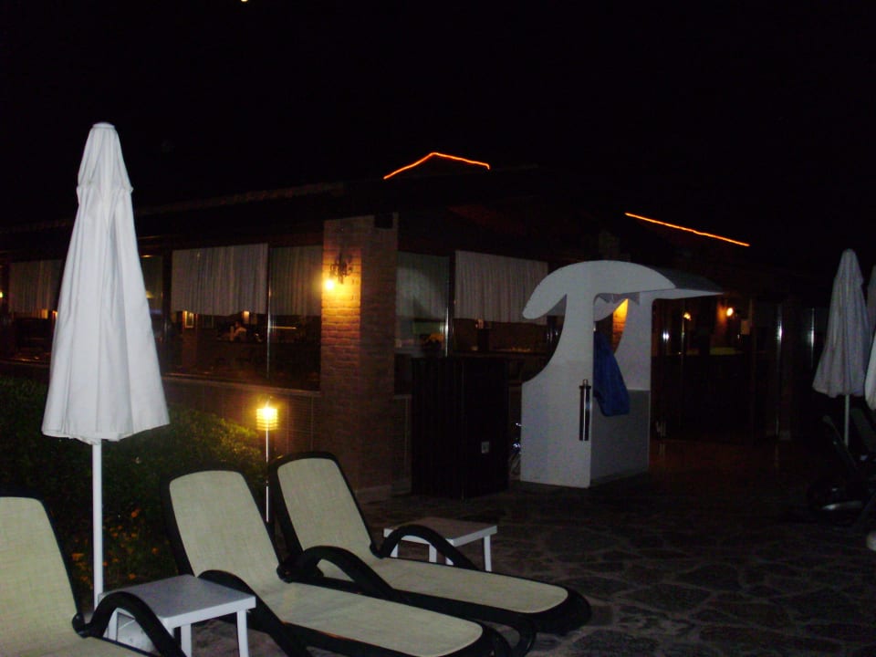 Reštika pri bazéne Alba Resort Hotel