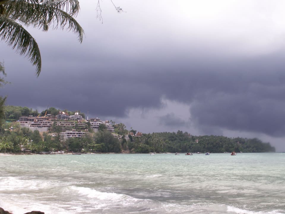 Eine Regenfront kommt Best Western Premier Bangtao Beach Resort & Spa
