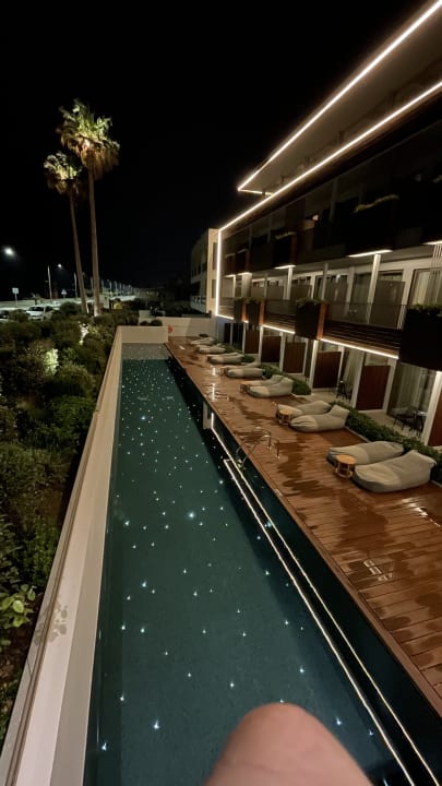 Pool Ikones Seafront Luxury Suites