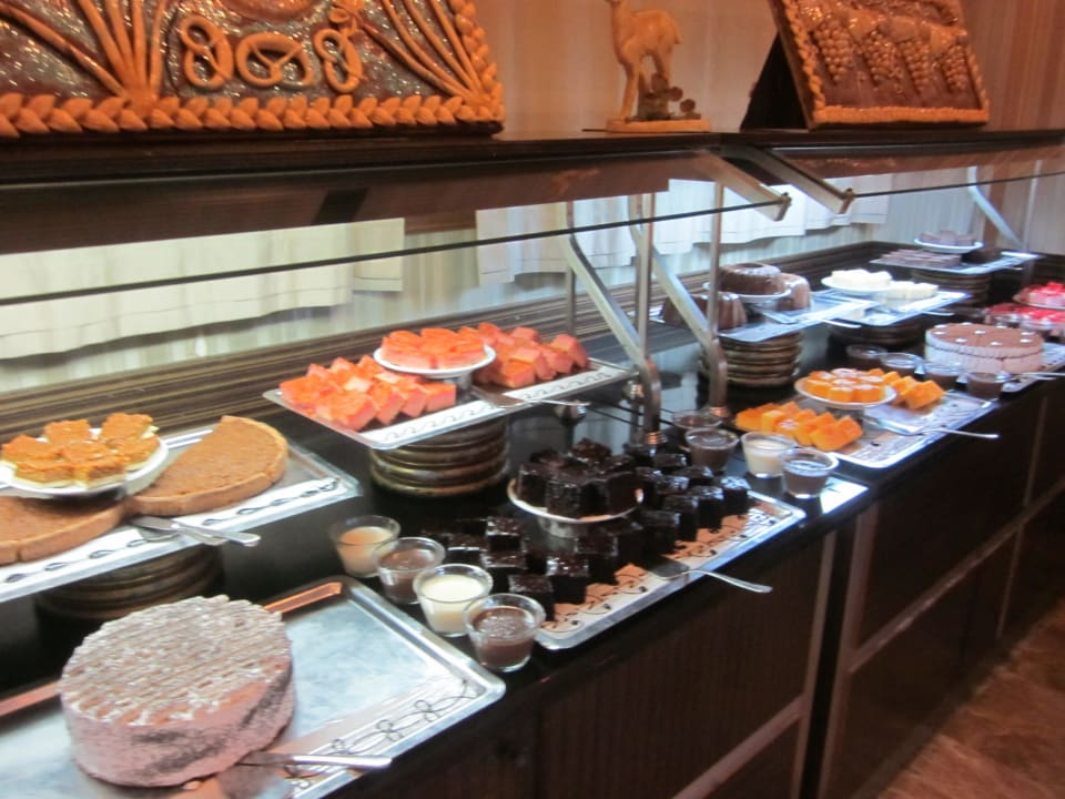 Kuchenbuffet Hotel Side Star Park