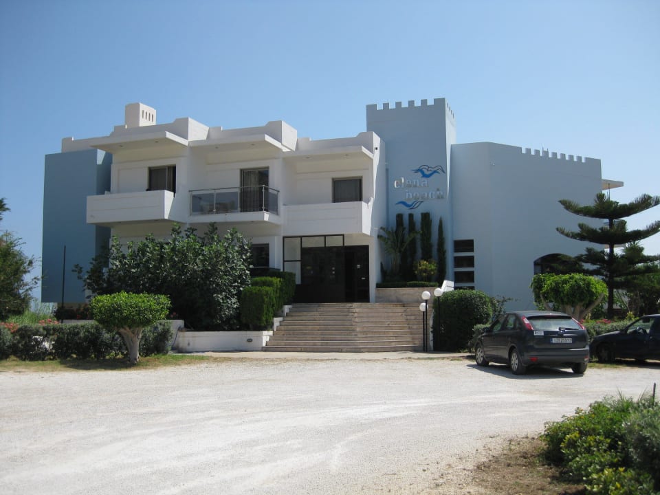 Hoteleingang Vorderseite Elena Beach Hotel