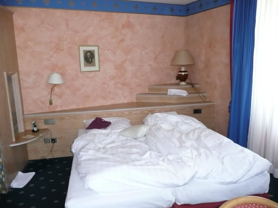 Großes,gemütliches Zimmer Hotel Am Schloss
