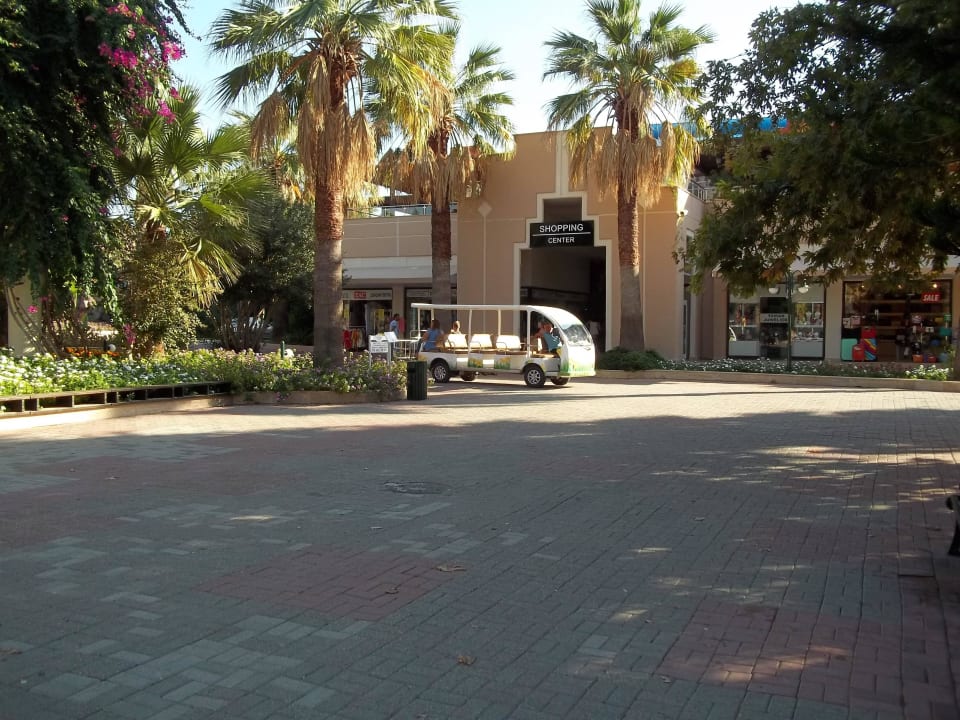 Busservice zum Strand VONRESORT Golden Beach