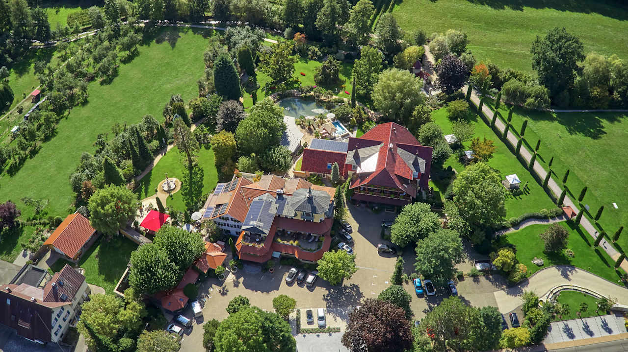 Außenansicht Hotel Rebstock Durbach
