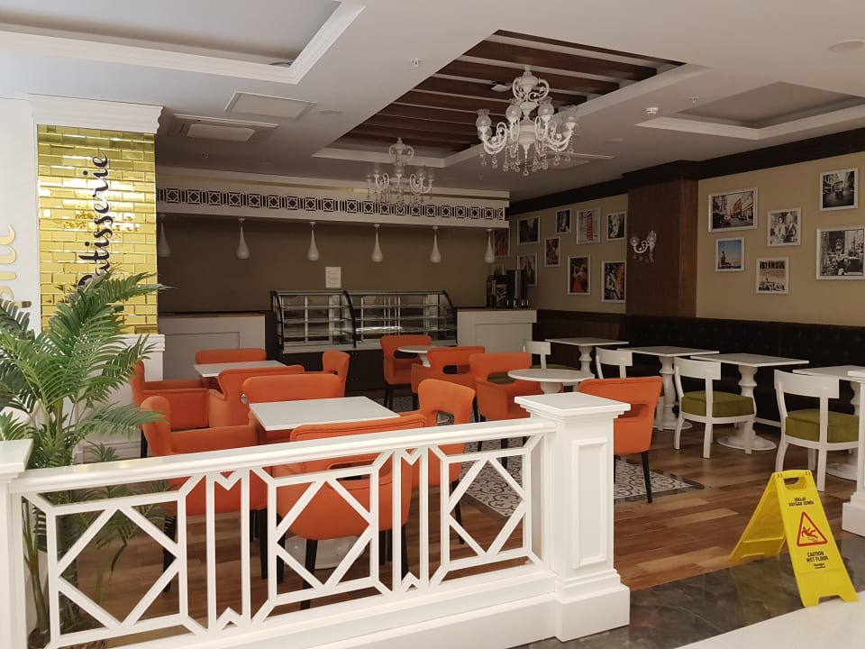 Restaurant Side Royal Palace Hotel & Spa