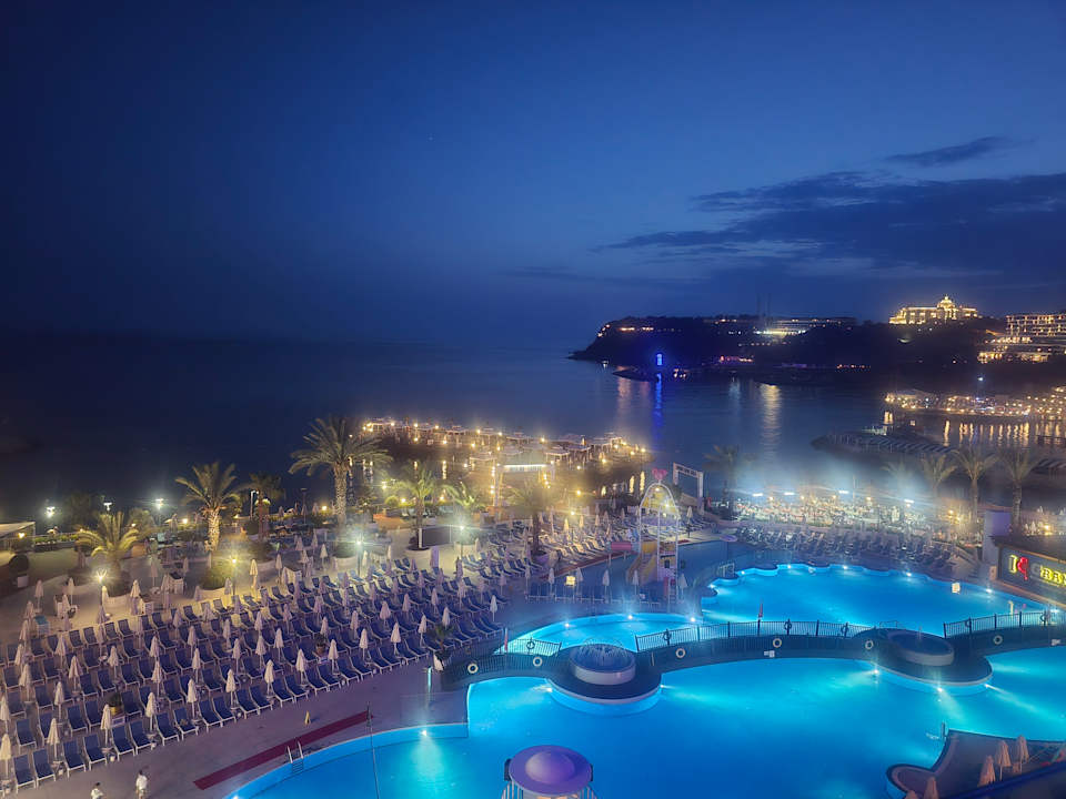 Ausblick Granada Luxury Okurcalar