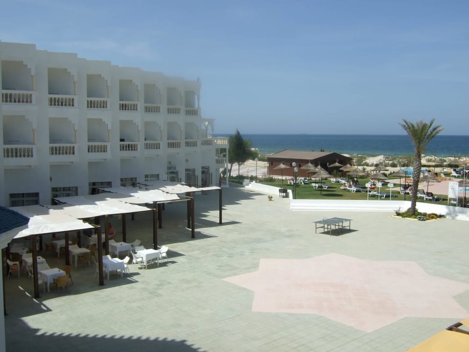 Seitenansicht Hotel Neptunia Skanes