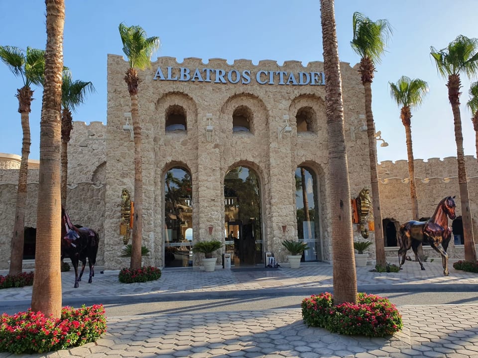 Außenansicht Pickalbatros Citadel Resort