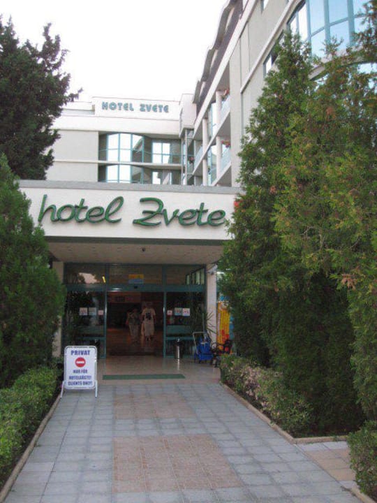 Hoteleingang DAS Club Hotel Sunny Beach