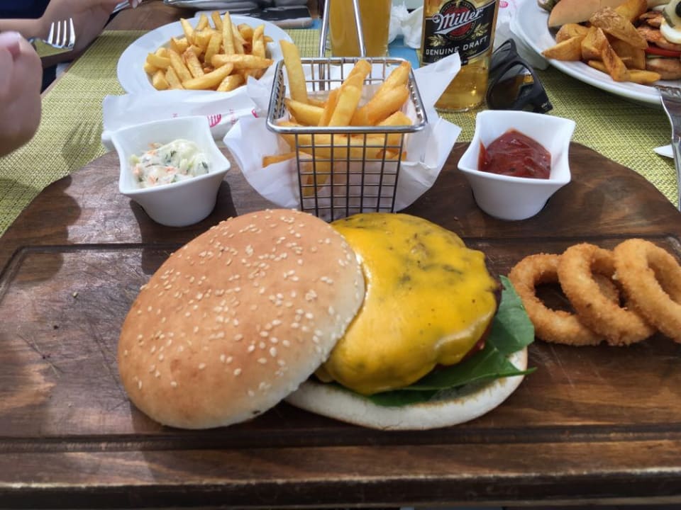 Gastro Acanthus Cennet Barut Collection