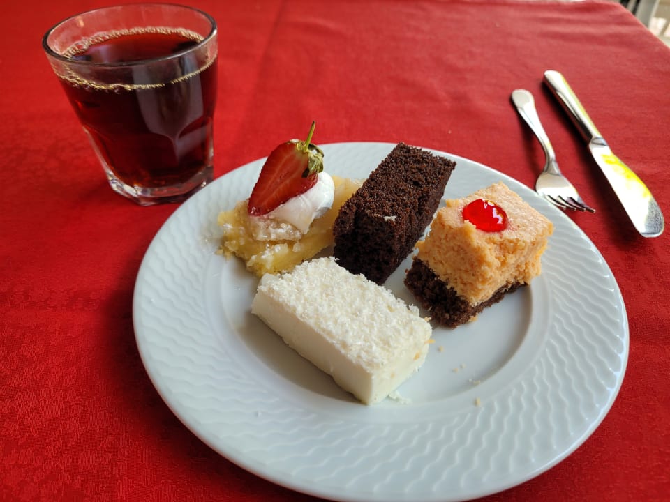 Gastro Palm World Side Resort & Spa