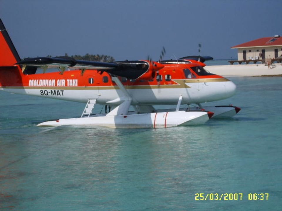 Wasserflugzeug auf Summer Island Village Summer Island Maldives