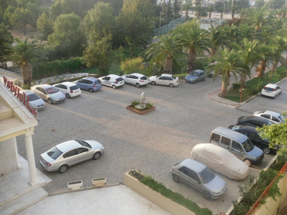 Parkplatz Hotel The Holiday Resort