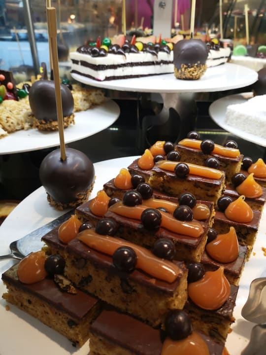 Gastro Well Palace Side