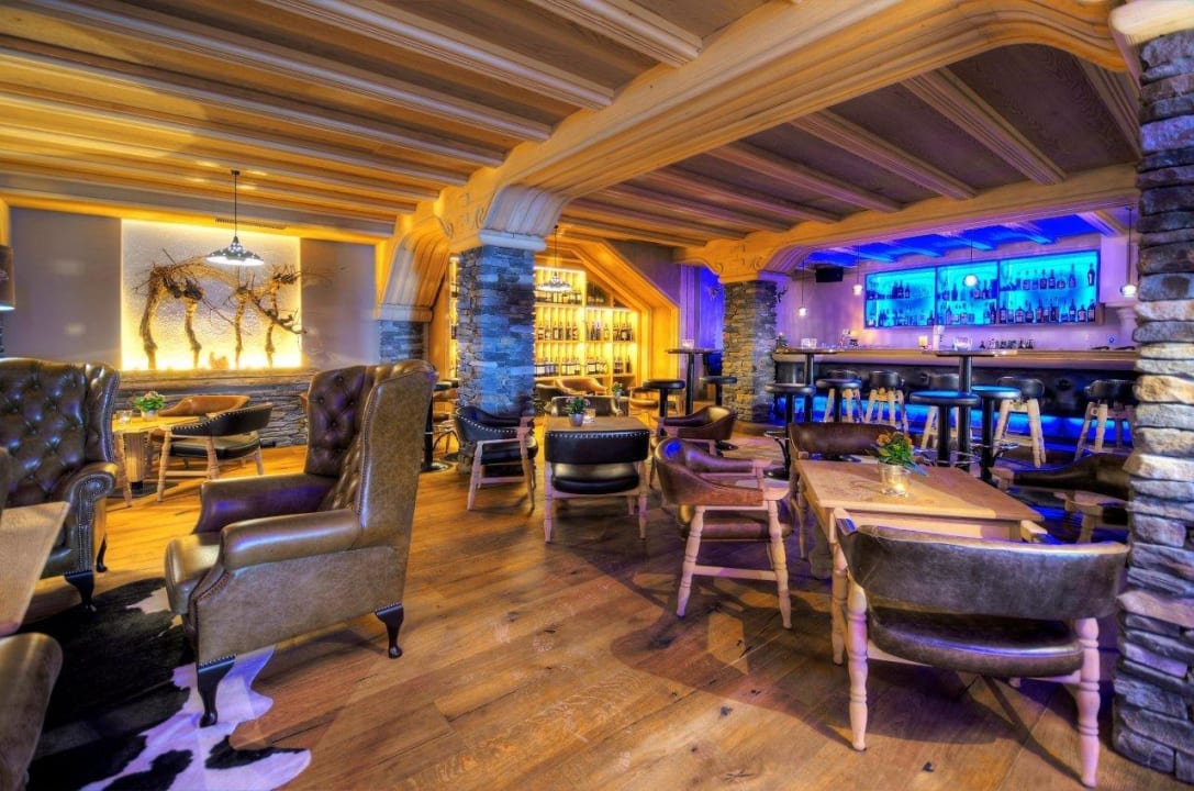 Wine Bar STROBLHOF Active Family SPA Resort