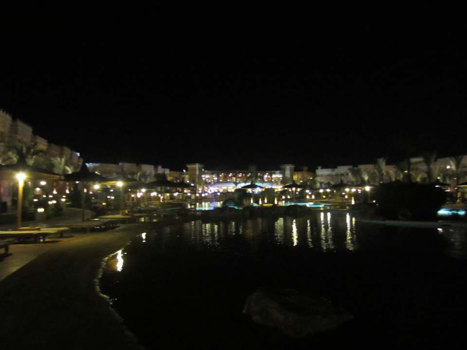 Bei Nacht Pickalbatros Palace Resort