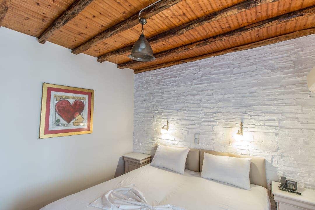 Zimmer Naxos Magic Village