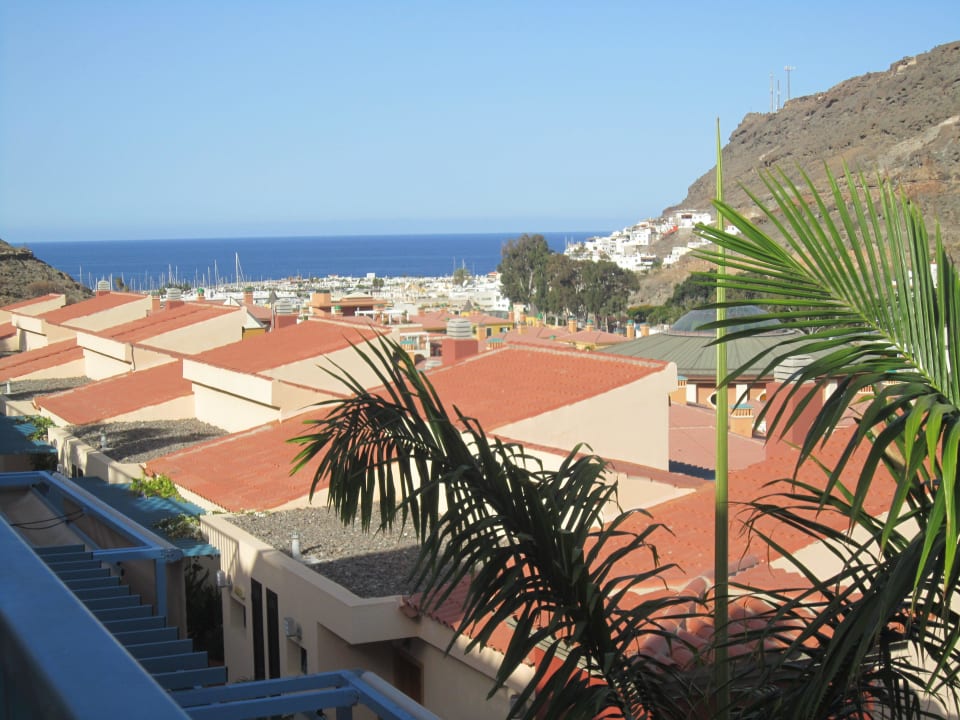 Seitlicher Blick vom Balkon/Terrasse Apartamentos Cordial Mogán Valle