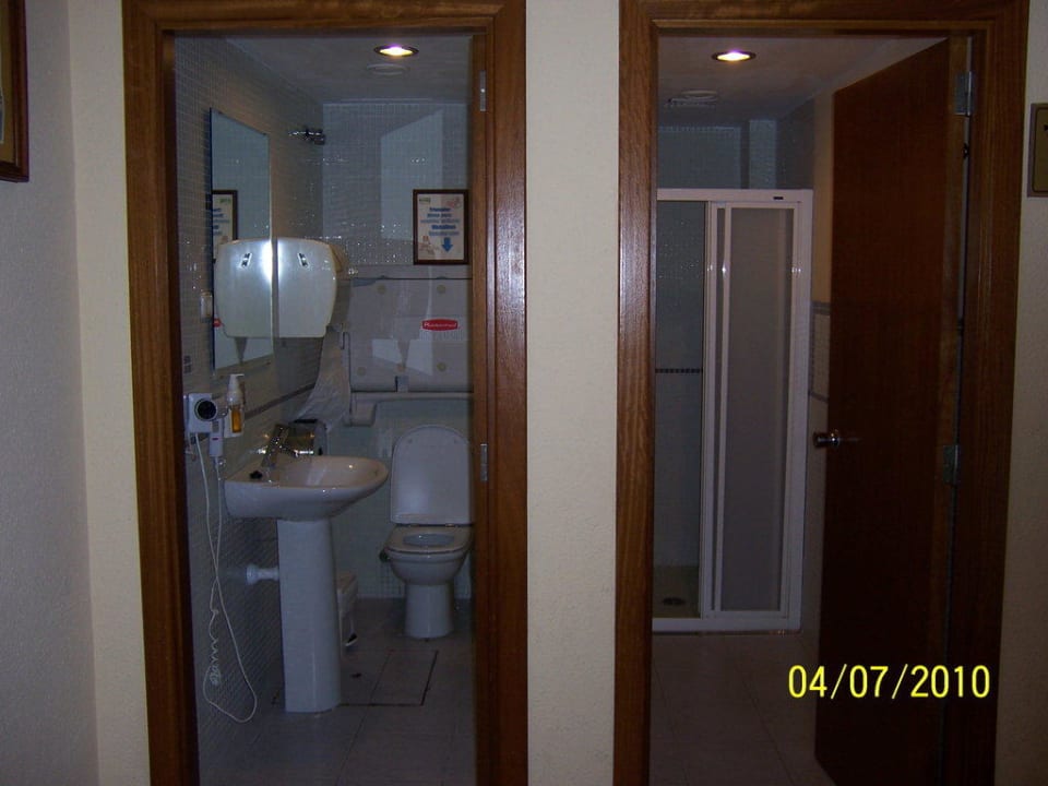 Gepäck-undDuschraum für Abreisende Aparthotel Ivory Playa