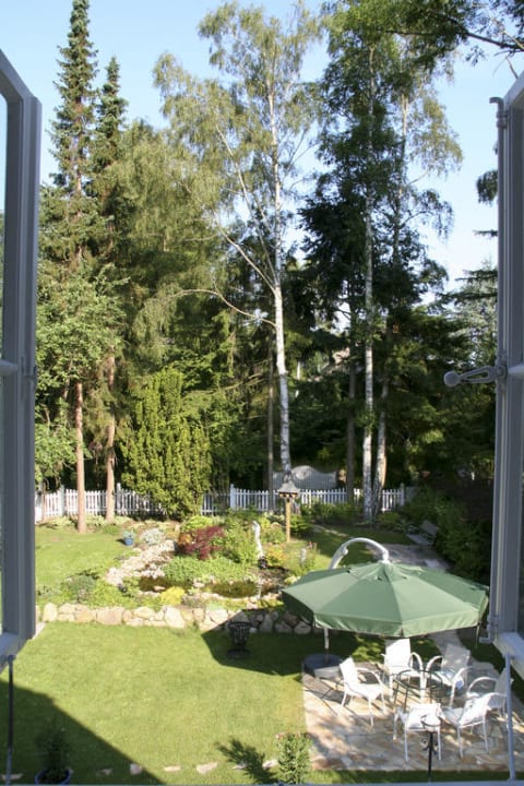 Morgenblick aus dem Schlafzimmer Aparthotel Waldwiese