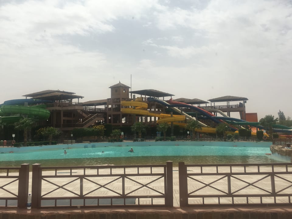 Hotel nebenan, Jungle Aqua Park  Pickalbatros Alf Leila Wa Leila Resort - Neverland Hurghada