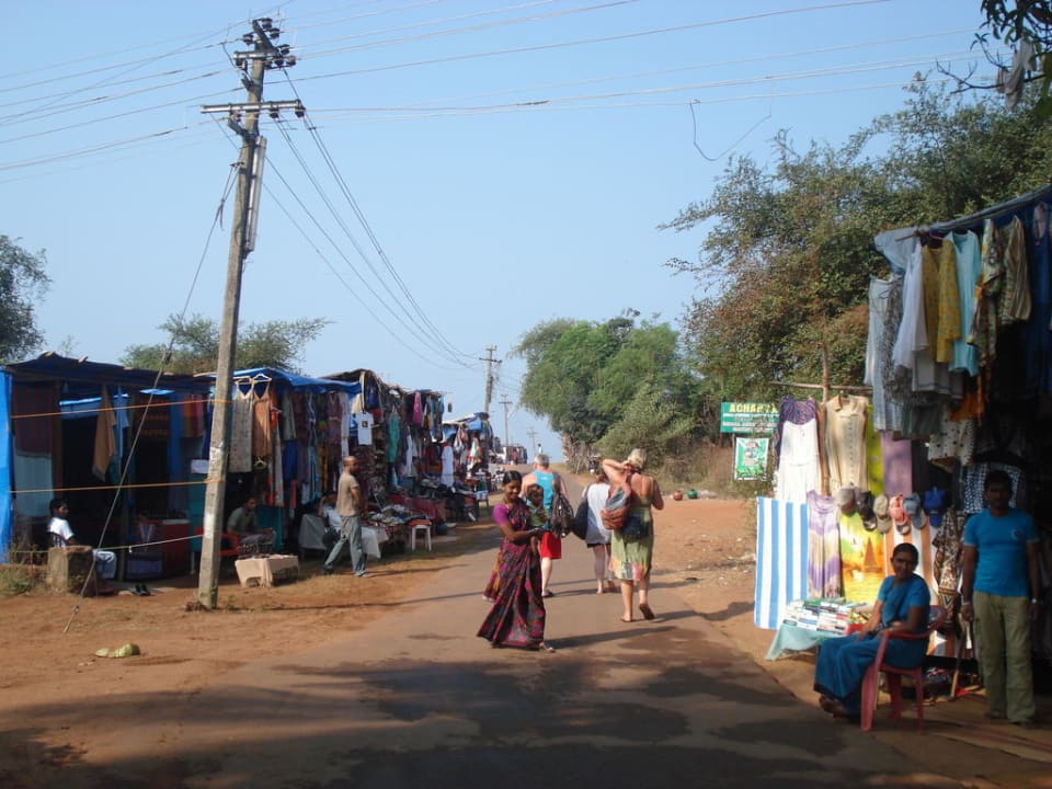 Droga na plażę Hotel Whispering Palms Beach Resort