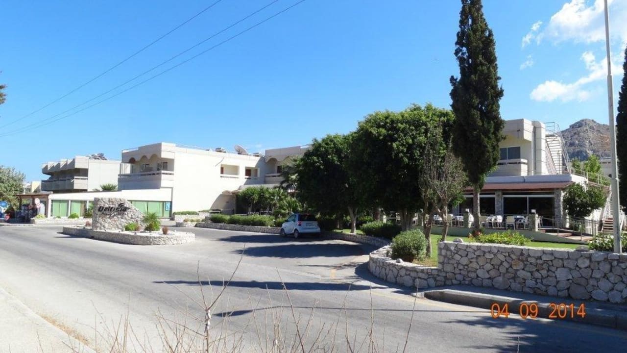 Eingang Hotel Delfinia Resort