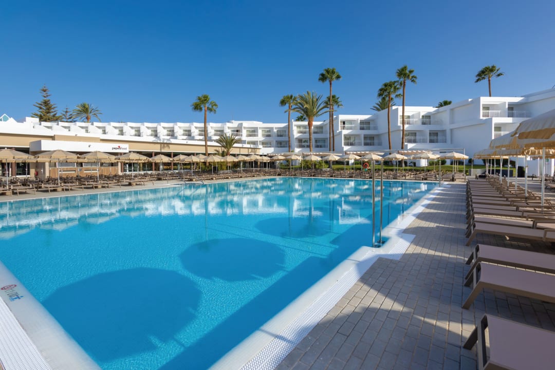 Pool Hotel Riu Paraiso Lanzarote