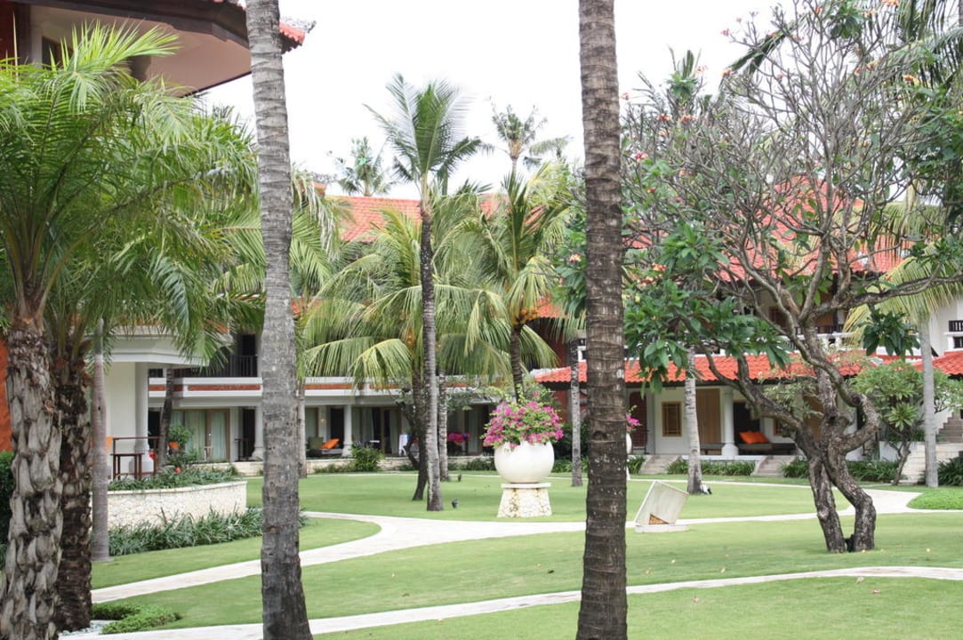 Blick in die Anlage Holiday Inn Resort Baruna Bali