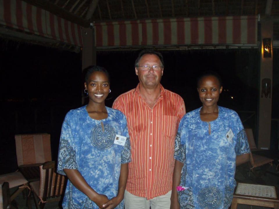 Zwei reizende Geschöpfe Neptune Pwani Beach Resort & Spa