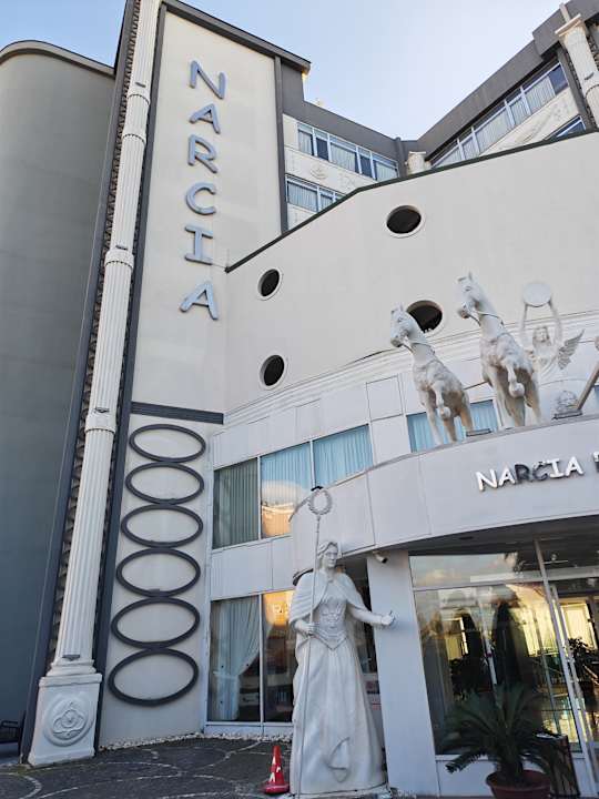 Außenansicht Narcia Resort Side