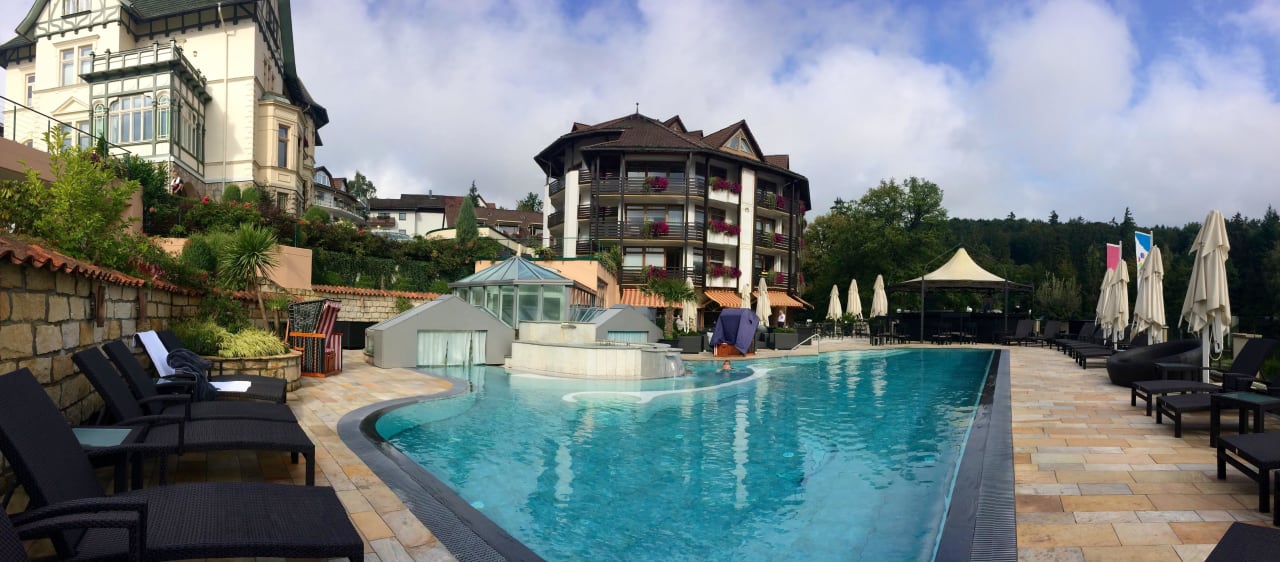 Aussenpool Romantischer Winkel RoLigio® & Wellness Resort