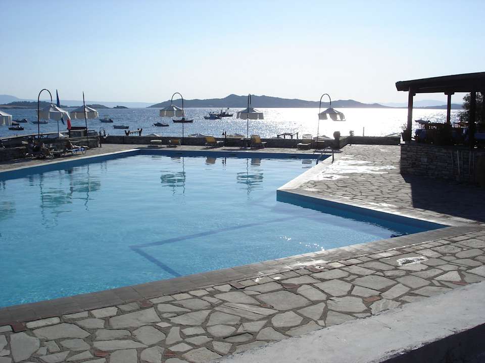 Pool mit Blick aufs Meer Xenia Ouranoupolis
