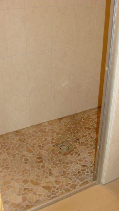 Dusche im Zimmer Aparthotel Naturresort Senningerhof