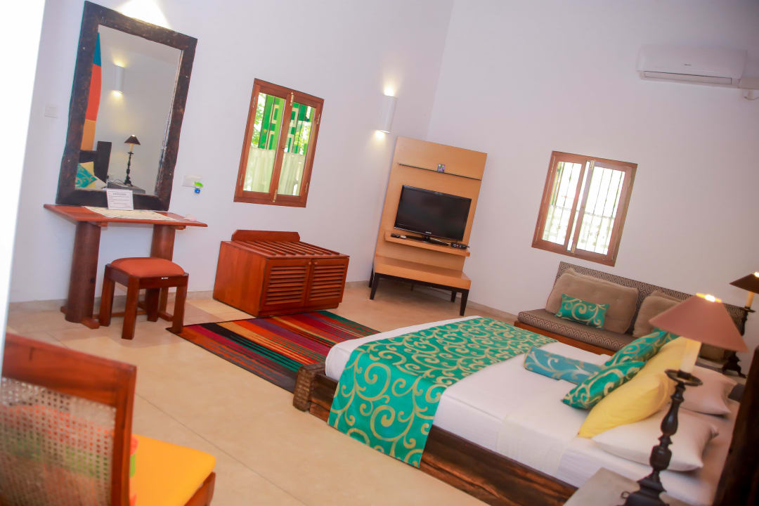 Zimmer Kurumba Villas