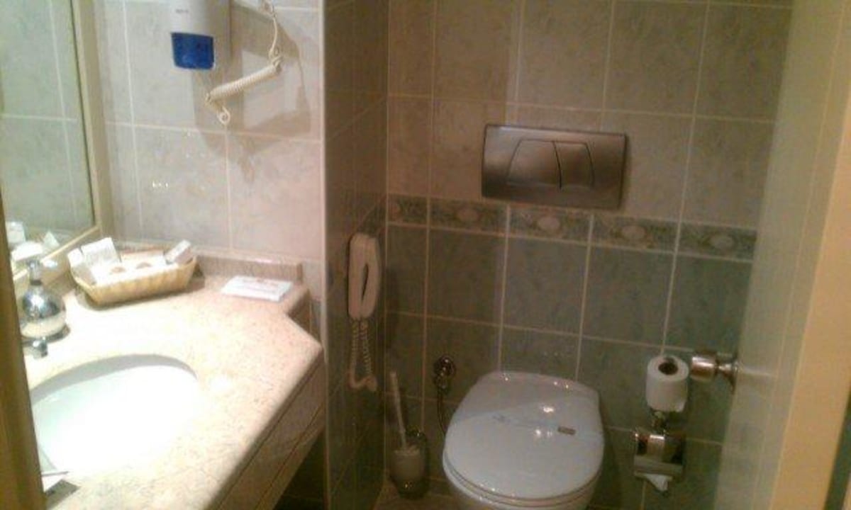 Nasszelle im Standarddoppelzimmer Side Star Beach