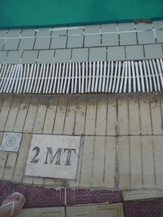 Pool Moreno Horizon Spa & Resort